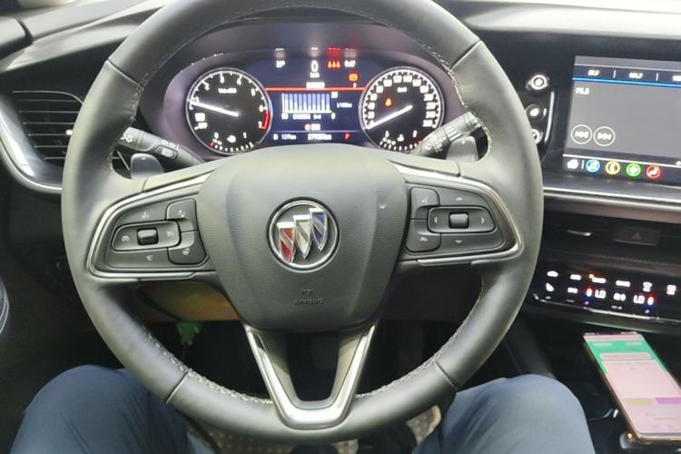 Used Buick Envision 2023 Encore Plus 652T Five-Seat Luxury Model Steering Wheel