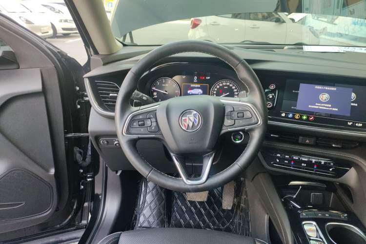 Used Buick Envision 2023 Encore Plus 652T Five-Seat Luxury Model Steering Wheel