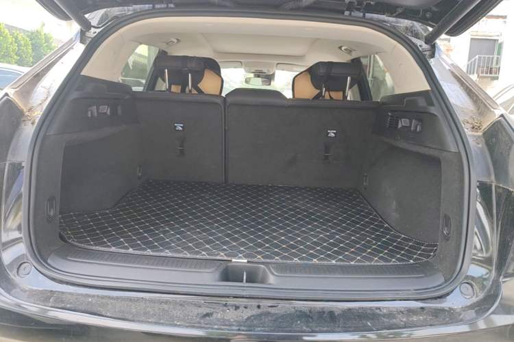 Used Buick Envision 2023 Encore S 652T Two-Wheel-Drive Luxury Model Trunk