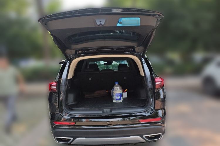 Used Buick Envision 2023 Encore Plus 652T Five-Seat Luxury Model Trunk