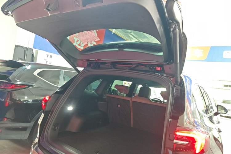 Used Buick Envision 2023 Encore Plus 652T Five-Seat Luxury Model Trunk