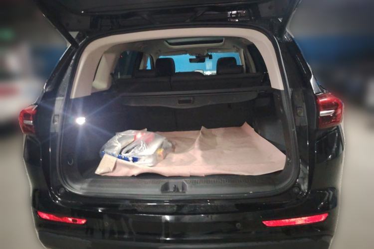 Used Buick Envision 2023 Encore Plus 652T Five-Seat Luxury Model Trunk