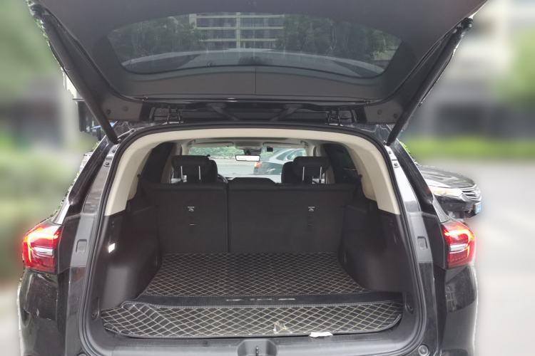 Used Buick Envision 2023 Encore Plus 652T Five-Seat Luxury Model Trunk