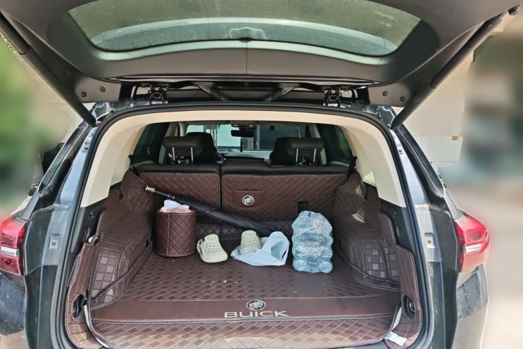 Used Buick Envision 2023 Encore Plus 652T Five-Seat Luxury Model Trunk