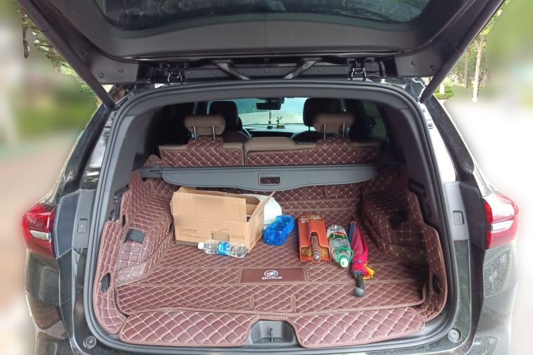 Used Buick Envision 2023 Encore Plus 652T Five-Seat Luxury Model Trunk
