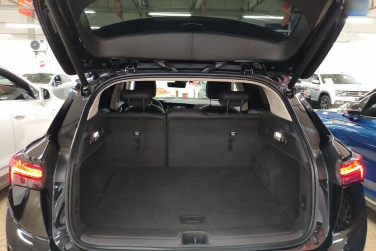 Used Buick Envision 2023 Encore S GS Four-Wheel Drive Sport Model Trunk