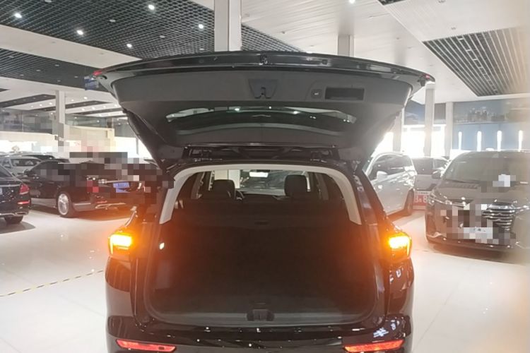 Used Buick Envision 2023 Encore Plus 652T Five-Seat Luxury Model Trunk
