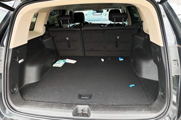 Used Buick Envision 2023 Encore Plus 652T Five-Seat Luxury Model Trunk