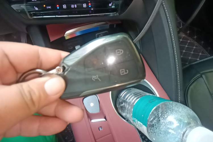 Used Buick Envision 2023 Encore S 552T Two-Wheel Drive Luxury Model Vehicle Key