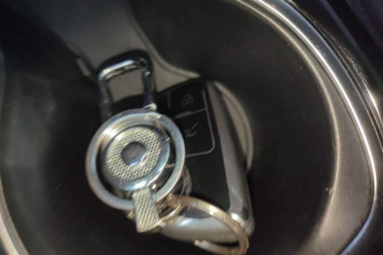Used Buick Envision 2023 Encore Plus 652T Five-Seat All-Wheel-Drive Luxury Model Vehicle Key