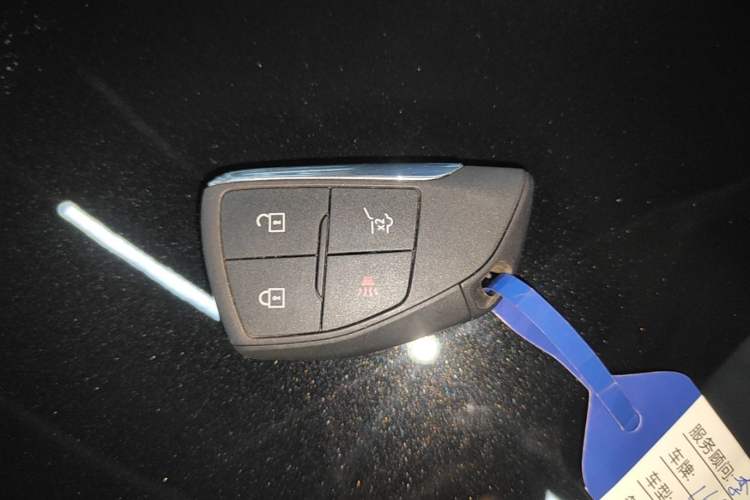 Used Buick Envision 2023 Encore S 552T Two-Wheel Drive Luxury Model Vehicle Key