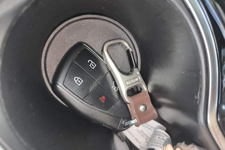 Used Buick Envision 2023 Encore Plus 652T Five-Seat Luxury Model Vehicle Key