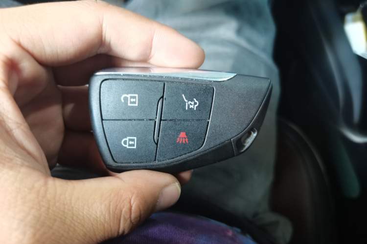 Used Buick Envision 2023 Encore S 552T Two-Wheel Drive Luxury Model Vehicle Key