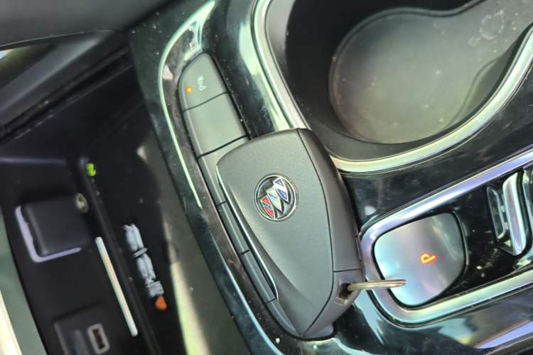 Used Buick Envision 2023 Encore S 552T Two-Wheel Drive Luxury Model Vehicle Key