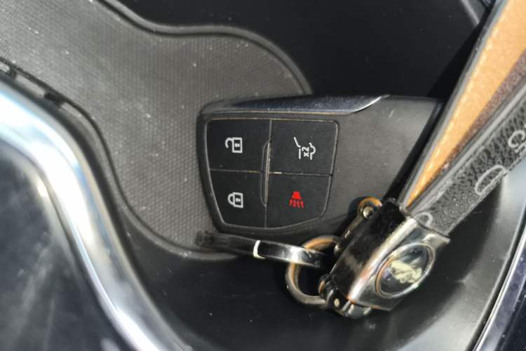 Used Buick Envision 2023 Encore Plus 652T Five-Seat Luxury Model Vehicle Key