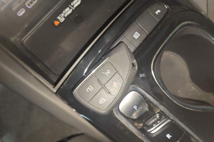 Used Buick Envision 2023 Encore S 552T Two-Wheel Drive Luxury Model Vehicle Key