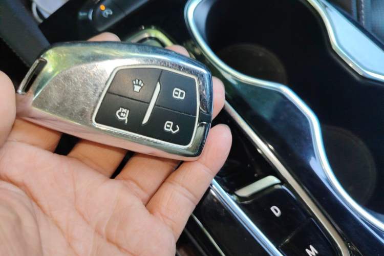Used Buick Envision 2023 Encore S 652T Two-Wheel-Drive Luxury Model Vehicle Key