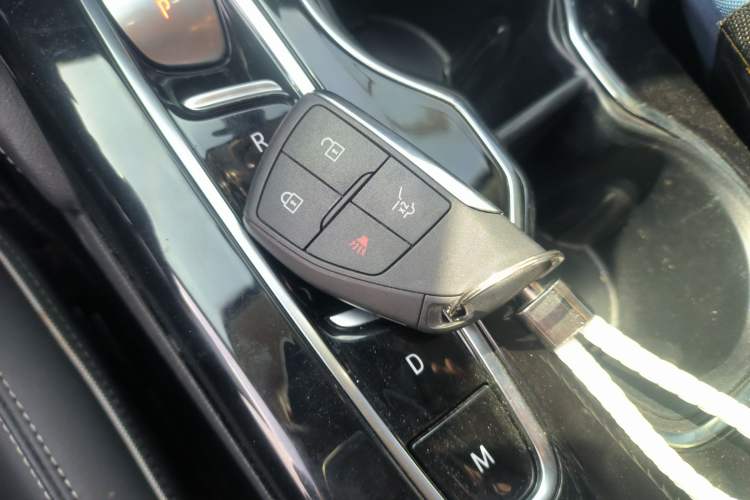 Used Buick Envision 2023 Encore S 552T Two-Wheel Drive Luxury Model Vehicle Key