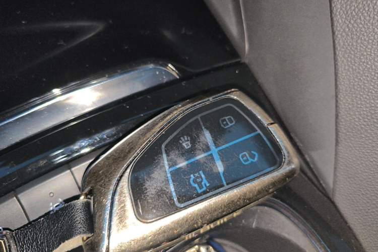 Used Buick Envision 2023 Encore Plus 652T Five-Seat All-Wheel-Drive Luxury Model Vehicle Key