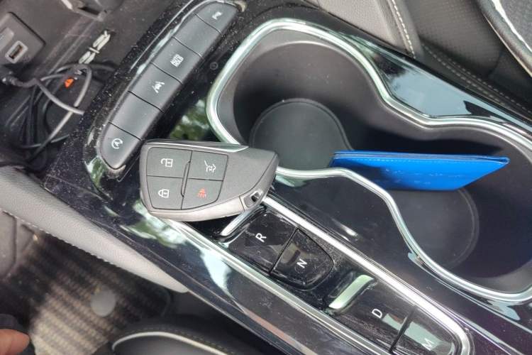 Used Buick Envision 2023 Encore Plus 652T Five-Seat Luxury Model Vehicle Key