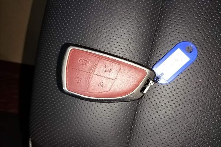 Used Buick Envision 2023 Encore S 652T Two-Wheel-Drive Luxury Model Vehicle Key