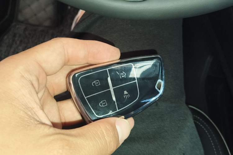 Used Buick Envision 2023 Encore S 552T Two-Wheel Drive Luxury Model Vehicle Key