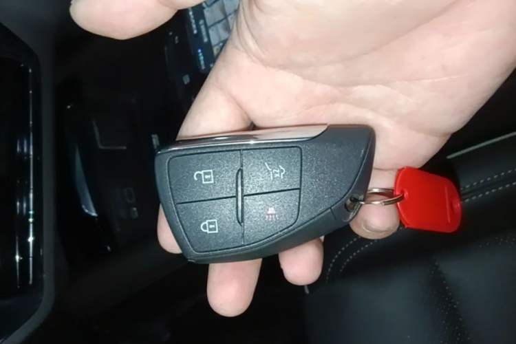 Used Buick Envision 2023 Encore S 552T Two-Wheel Drive Luxury Model Vehicle Key