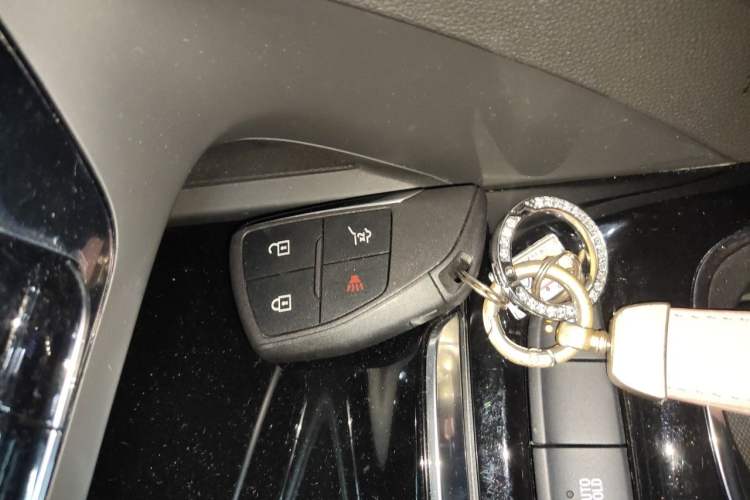 Used Buick Envision 2023 Encore Plus 652T Five-Seat Luxury Model Vehicle Key