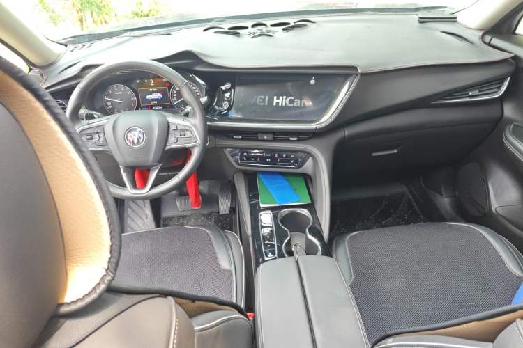 Used Buick Envision 2023 Encore Plus 652T Five-Seat Luxury Model Center Console