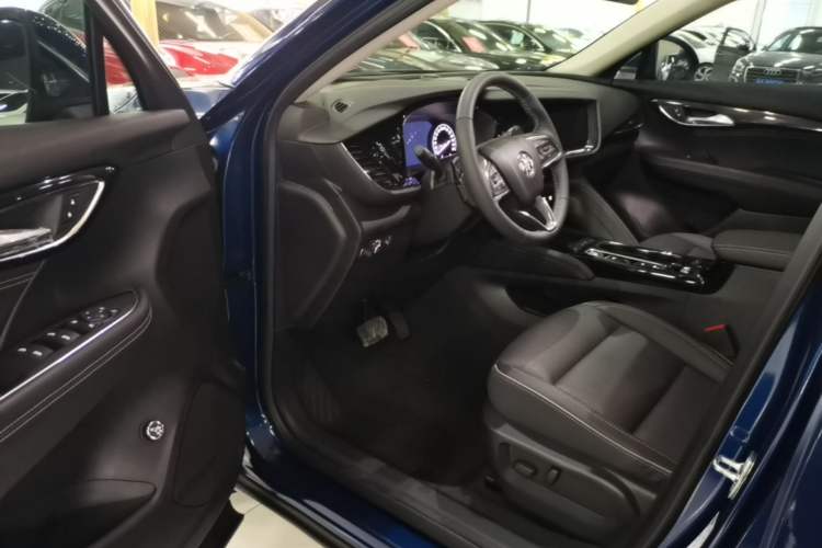 Used Buick Envision 2023 Encore Plus 652T Five-Seat Luxury Model Driver Seat
