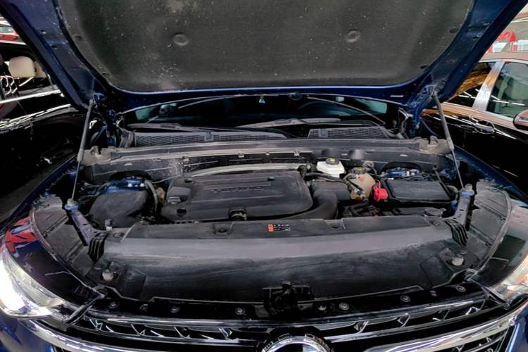 Used Buick Envision 2023 Encore Plus 652T Five-Seat Luxury Model Engine Bay
