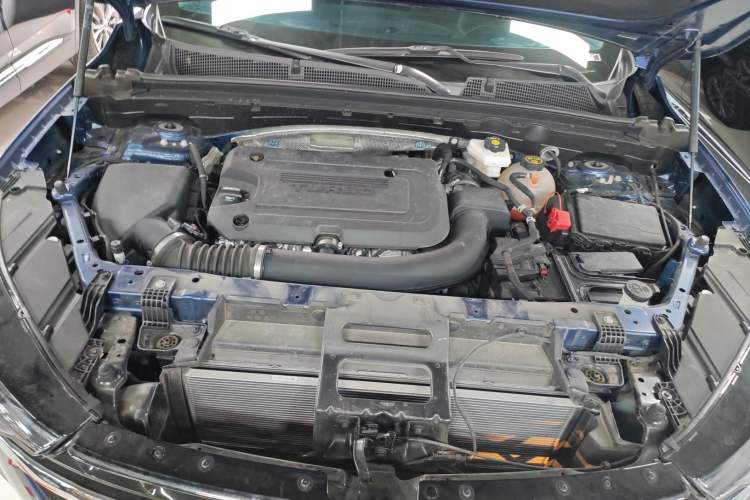Used Buick Envision 2023 Encore Plus 652T Five-Seat Luxury Model Engine Bay