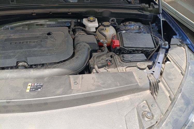 Used Buick Envision 2023 Encore Plus 652T Five-Seat Luxury Model Engine Bay Left