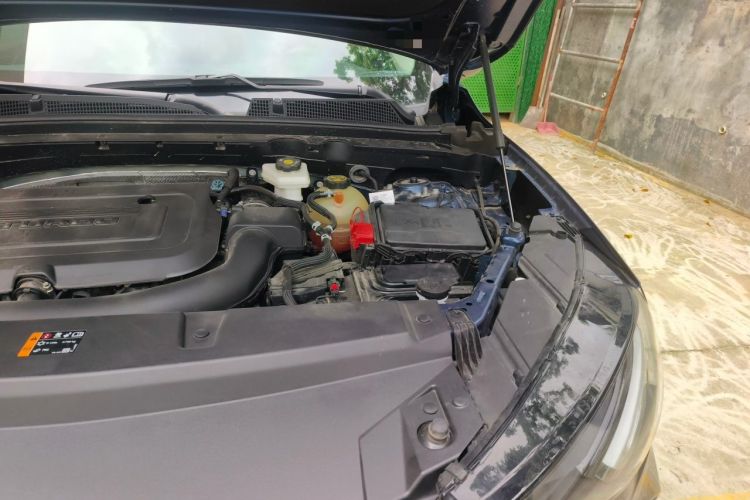 Used Buick Envision 2023 Encore S GS Four-Wheel Drive Sport Model Engine Bay Left
