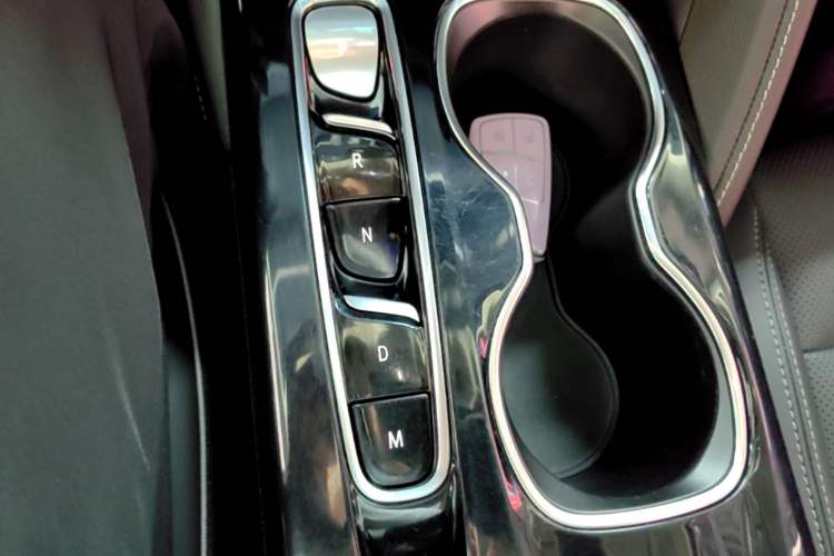Used Buick Envision 2023 Encore Plus 652T Five-Seat Luxury Model Gear Lever
