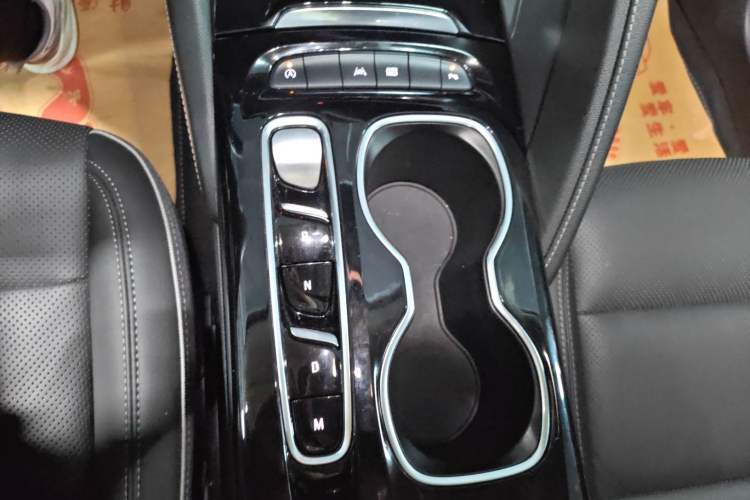 Used Buick Envision 2023 Encore Plus 652T Five-Seat Luxury Model Gear Lever