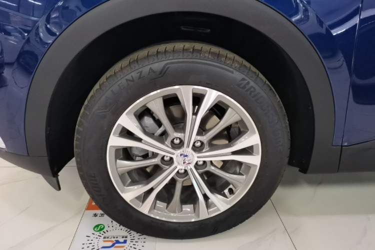 Used Buick Envision 2023 Encore Plus 652T Five-Seat Luxury Model Left Front Wheel Hub