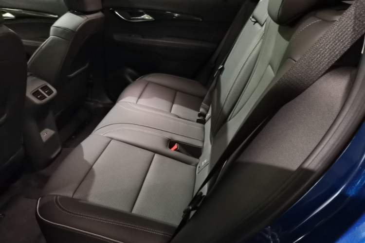 Used Buick Envision 2023 Encore Plus 652T Five-Seat Luxury Model Left Rear Seat