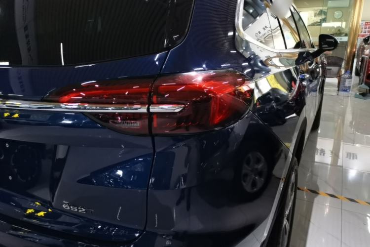 Used Buick Envision 2023 Encore Plus 652T Five-Seat Luxury Model Right Rear Taillight