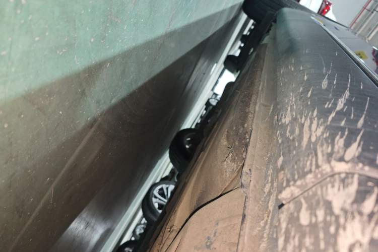Used Buick Envision 2023 Encore S 552T Two-Wheel Drive Luxury Model Right Side Sill