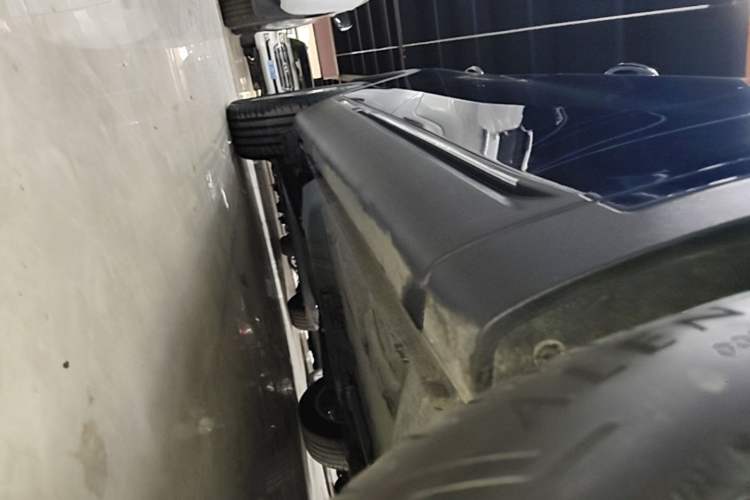 Used Buick Envision 2023 Encore Plus 652T Five-Seat Luxury Model Right Side Sill