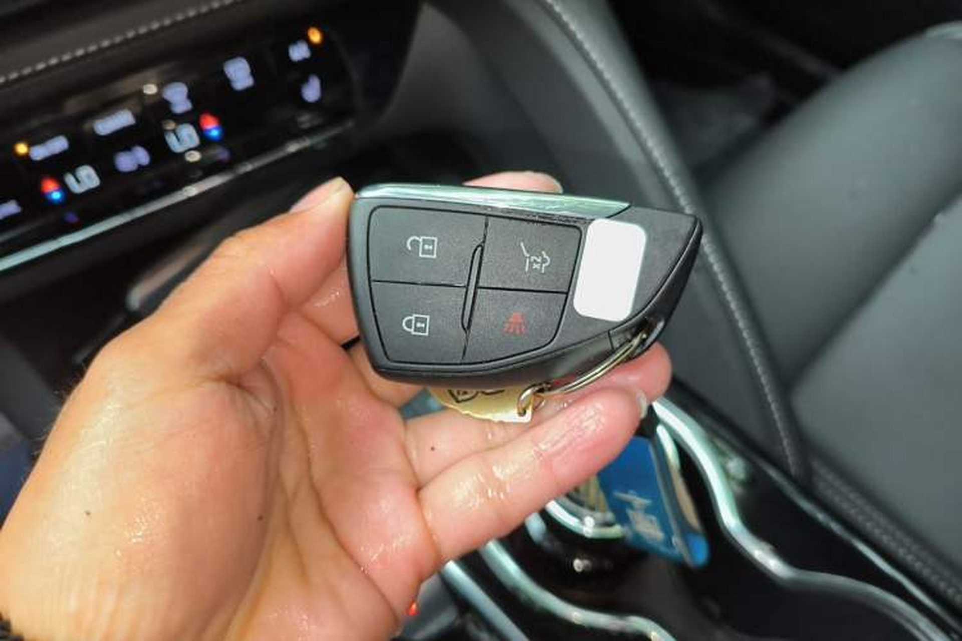 Used Buick Envision 2023 Encore Plus 652T Five-Seat Luxury Model Vehicle Key