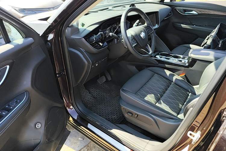 Used Buick Envision 2023 Encore Plus Avenir Aivia 5-Seater Edition Driver Seat