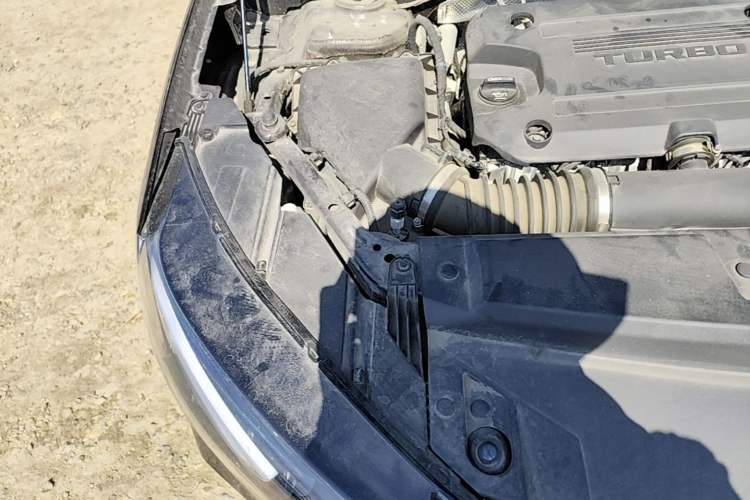 Used Buick Envision 2023 Encore Plus Avenir Aivia 5-Seater Edition Engine Bay Right