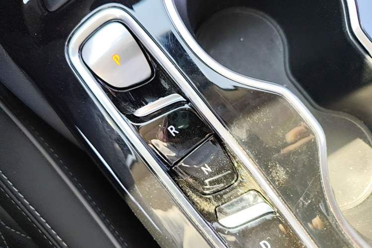 Used Buick Envision 2023 Encore Plus Avenir Aivia 5-Seater Edition Gear Lever