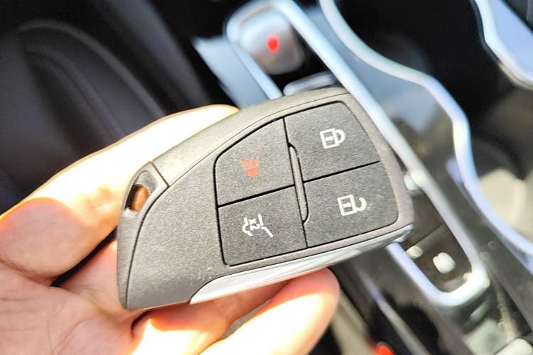 Used Buick Envision 2023 Encore Plus Avenir Aivia 5-Seater Edition Vehicle Key