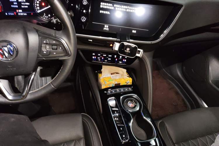 Used Buick Envision 2023 Encore Plus Avenir Aivia 5-Seater Edition Audio And AC Panel