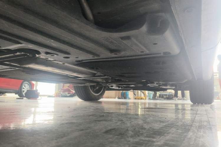 Used Buick Envision 2023 Encore S 552T Two-Wheel Drive Luxury Model Chassis Rear Right