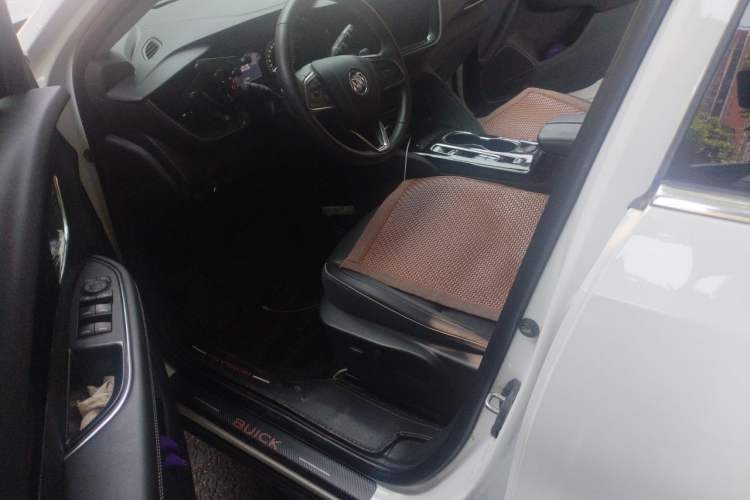 Used Buick Envision 2023 Encore Plus 652T Five-Seat Luxury Model Driver Seat