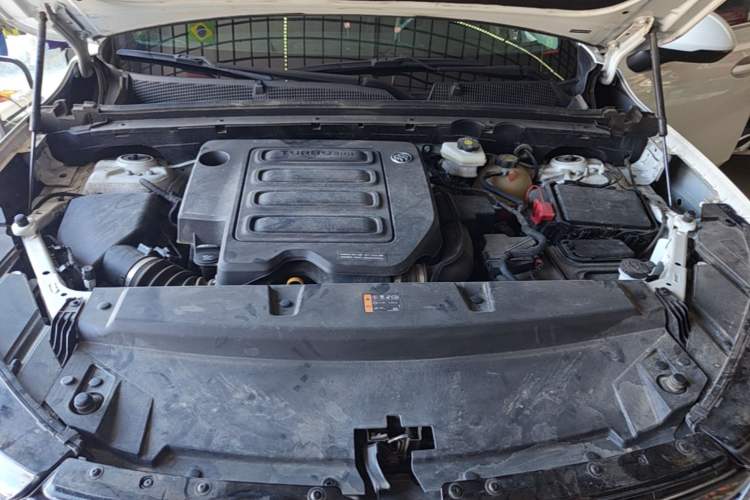Used Buick Envision 2023 Encore S 552T Two-Wheel Drive Luxury Model Engine Bay